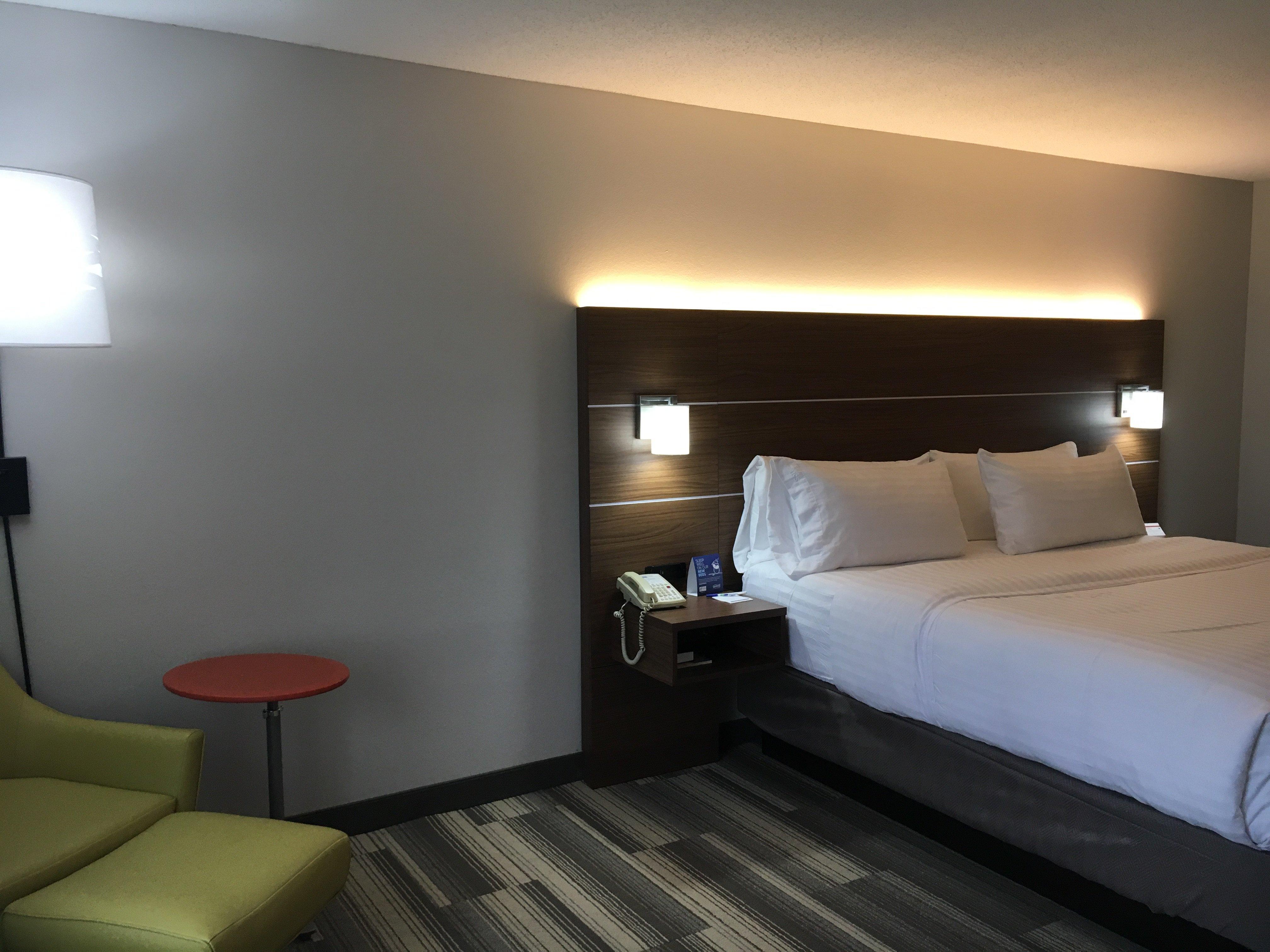 Holiday Inn Express And Suites Thomasville By Ihg Exterior photo