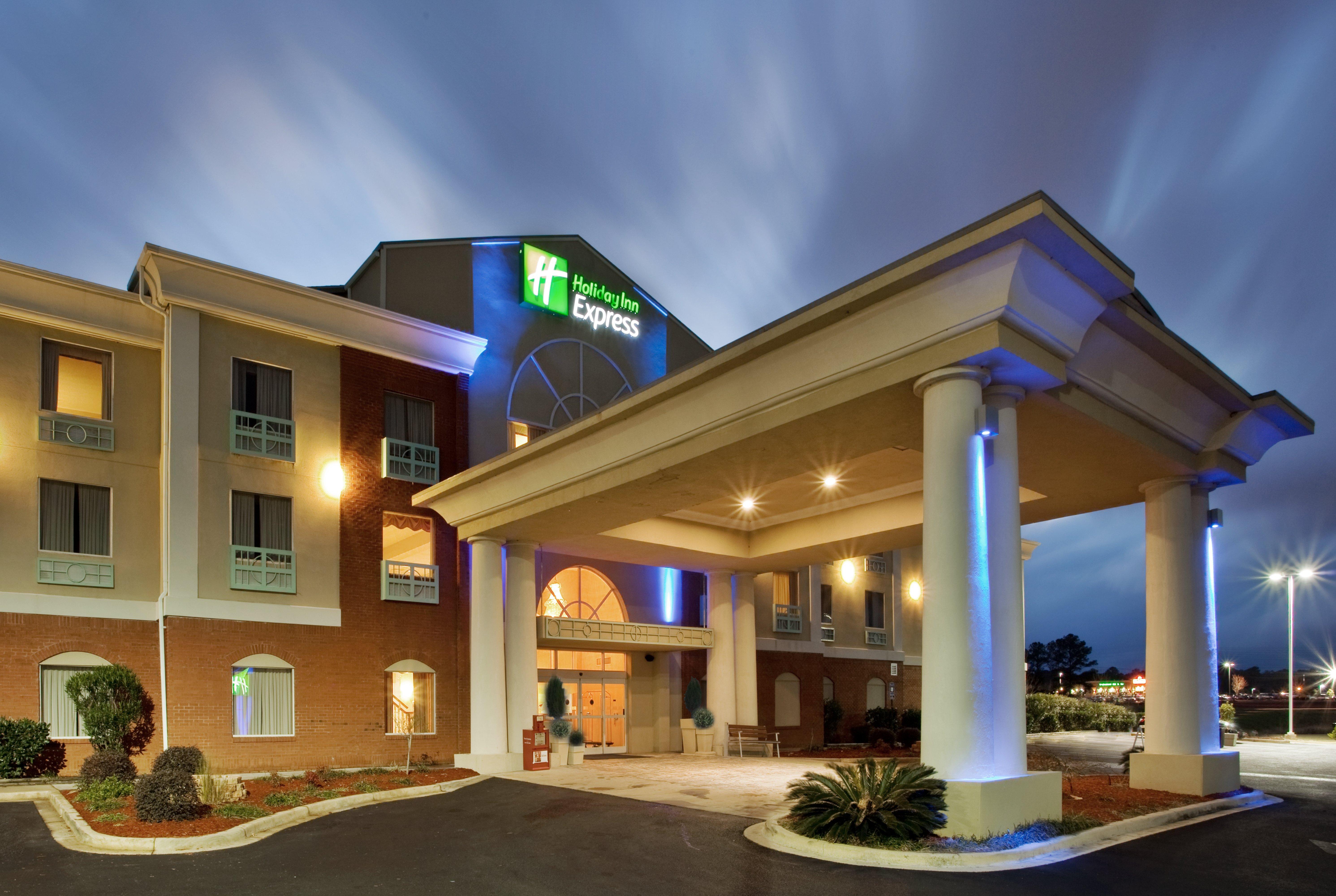 Holiday Inn Express And Suites Thomasville By Ihg Exterior photo